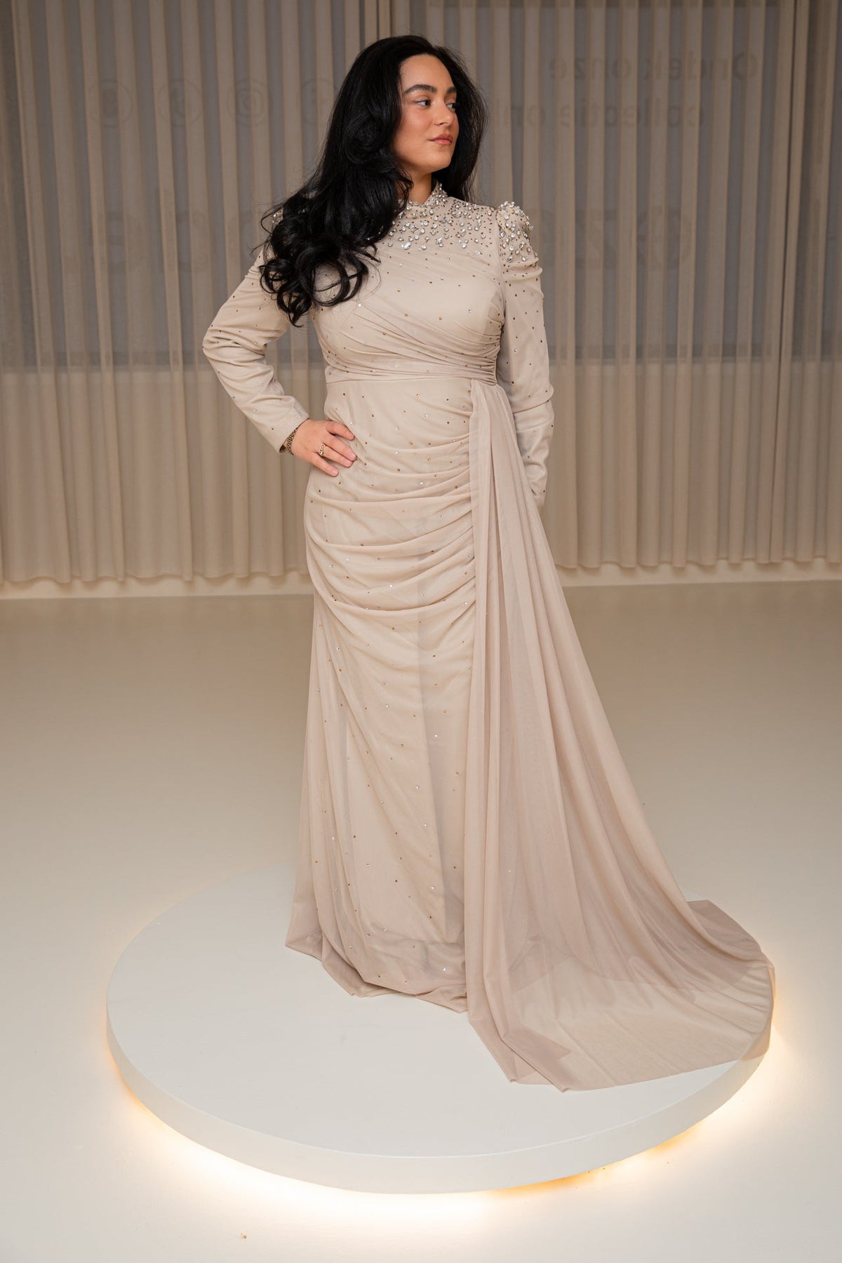 Riya dress cream - zeymode